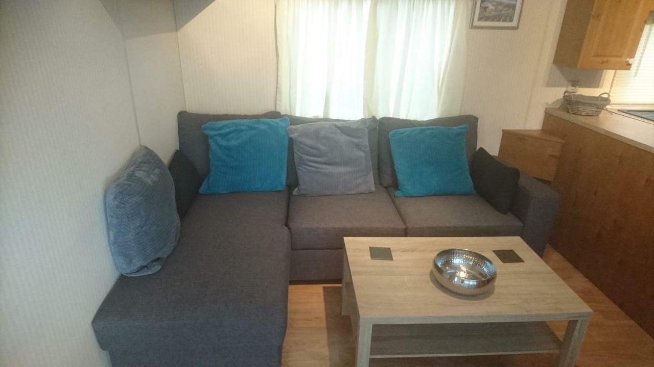 Mobile Home In Frejus, South Of France Esterno foto