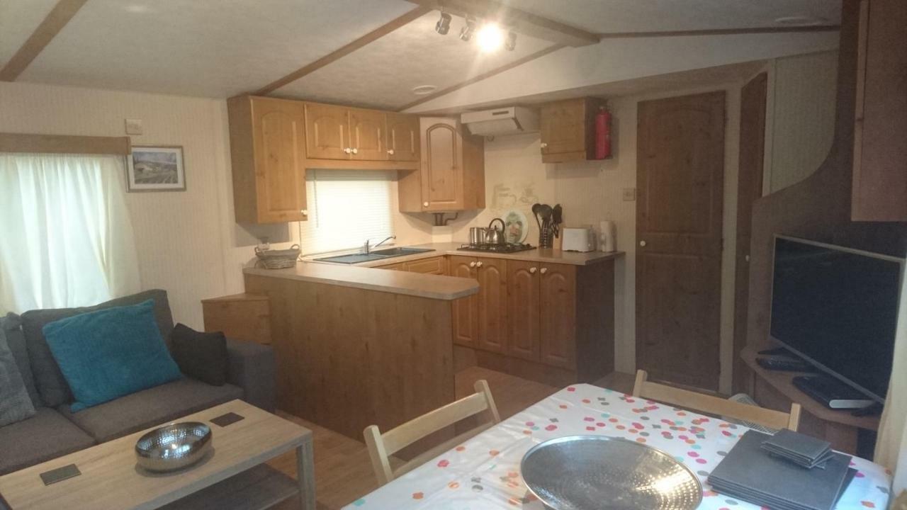 Mobile Home In Frejus, South Of France Esterno foto